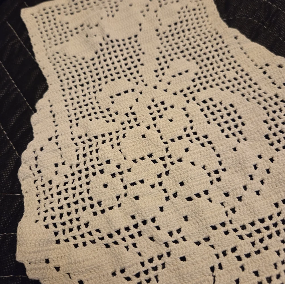 VTG VGUC 3 Piece Filet Doily Set